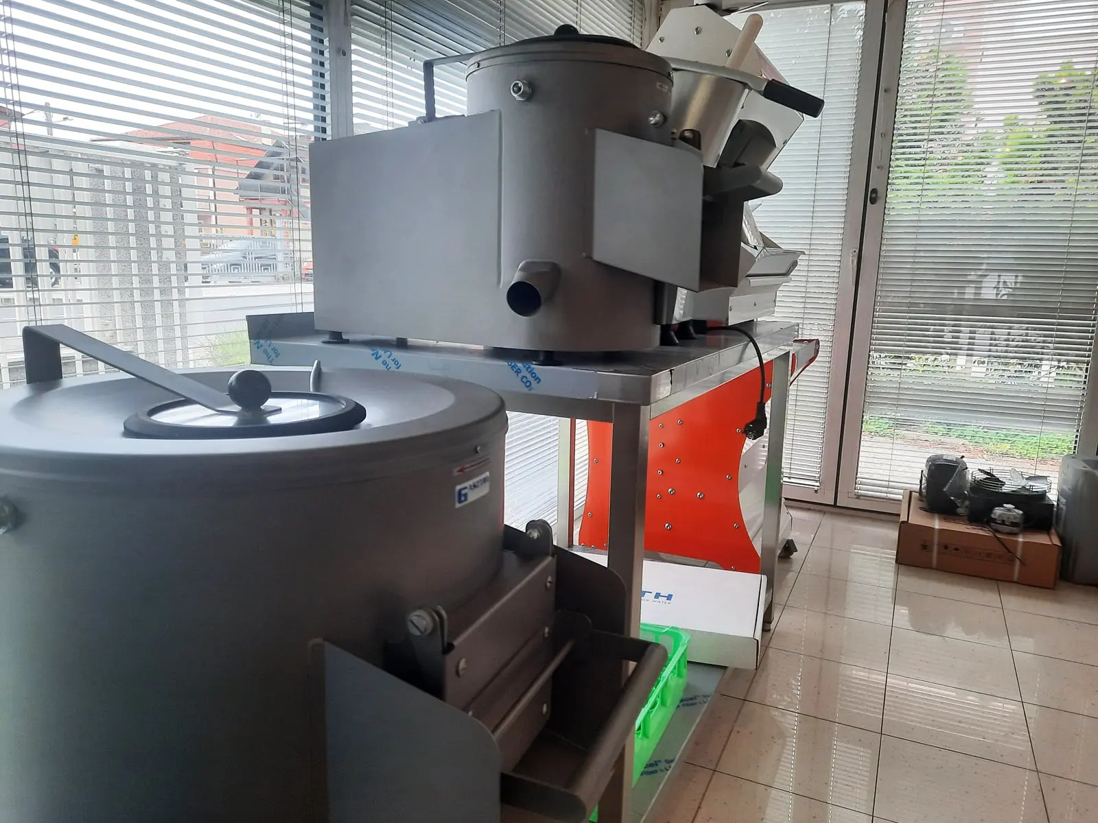 Tra-Mont - izložbeni prostor slika 3